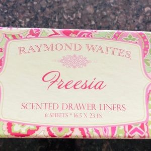 Raymond Waites Freesia  6 Scented Drawer Liners